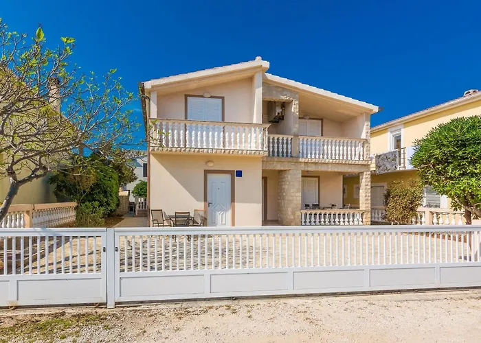 Bobeta 3 By Interhome Apartman